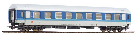 Passenger car type Y 1st class in "Interregio" livery<br /><a href='images/pictures/Sachsenmodelle/74727.jpg' target='_blank'>Full size image</a>